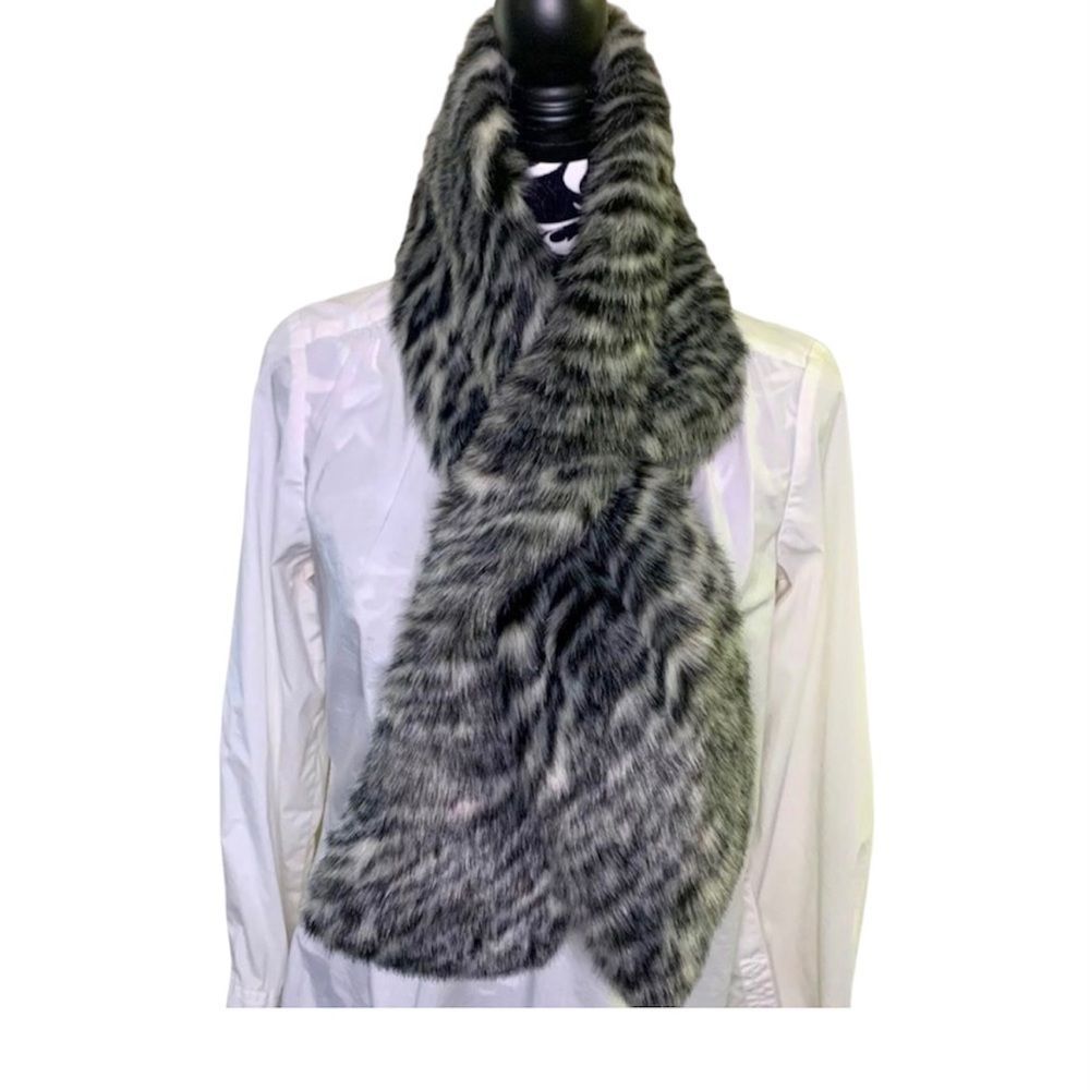 Michael Kors Safari Pull-Through Faux
Fur Scarf
